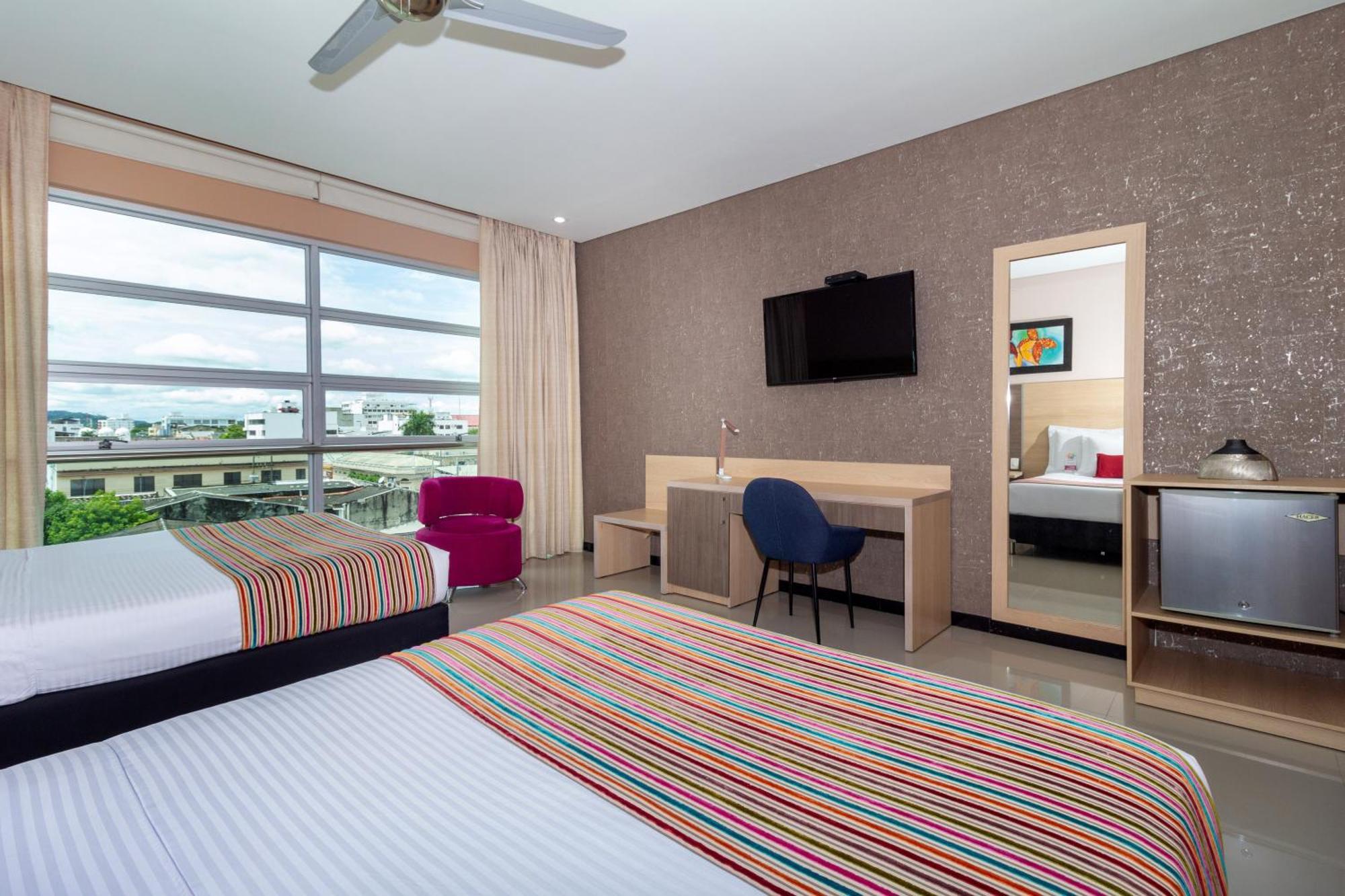 Hotel Baroca Монтерия Экстерьер фото